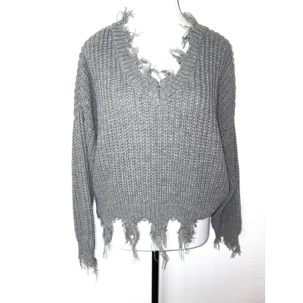 Love Tree Distressed Gray Knit V-Neck Cropped Sweater Size L